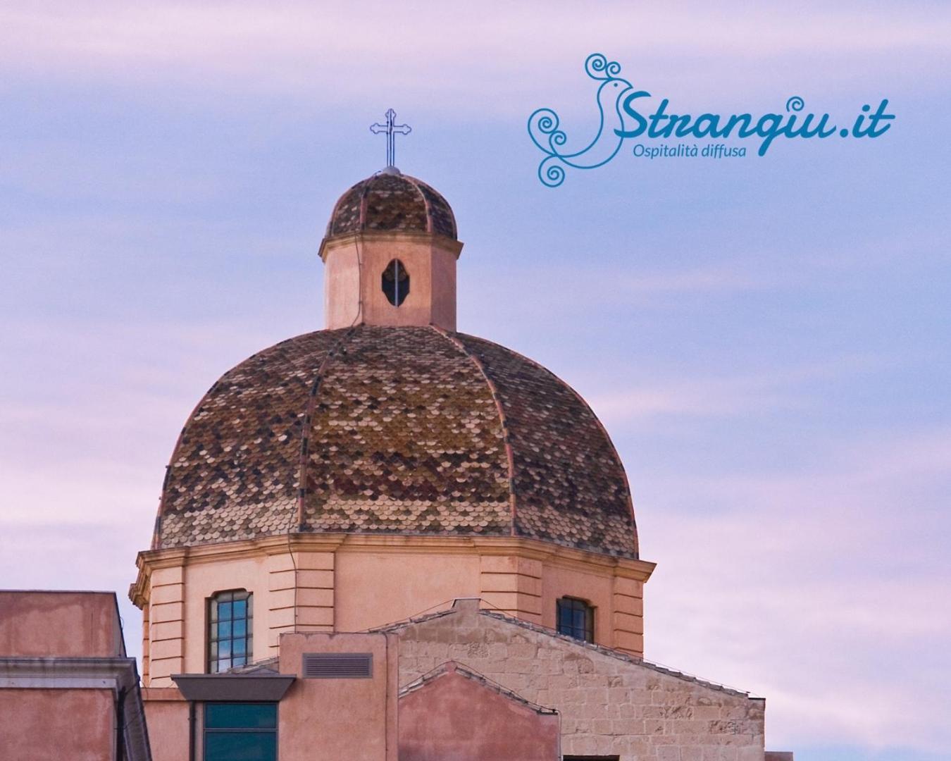 Manno 81 - Charming Historic Apartment Cagliari Exterior foto